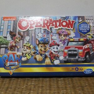 Nickelodeon: Paw Patrol: The Movie Edition-Operation Board Game. SEALED